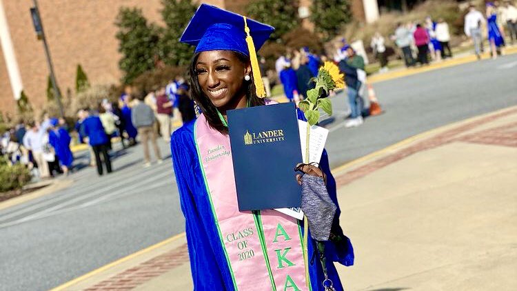 LanderAthletics's tweet photo. Graduation looks good on you, Bearcats!

#cLawsUp https://t.co/uwcKqd6uGn