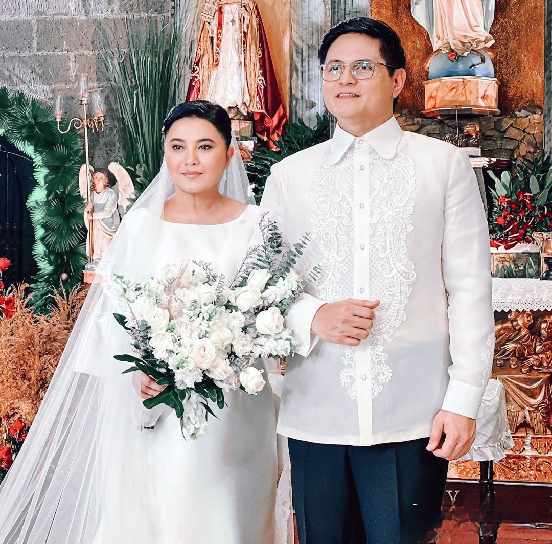 ChristineSay30's tweet photo. Happy Wedding Anniversary CarLy

#FPJsAngProbinsyano #CarLy
#HappyAnniversaryCarLy https://t.co/FBtUpeb1Re