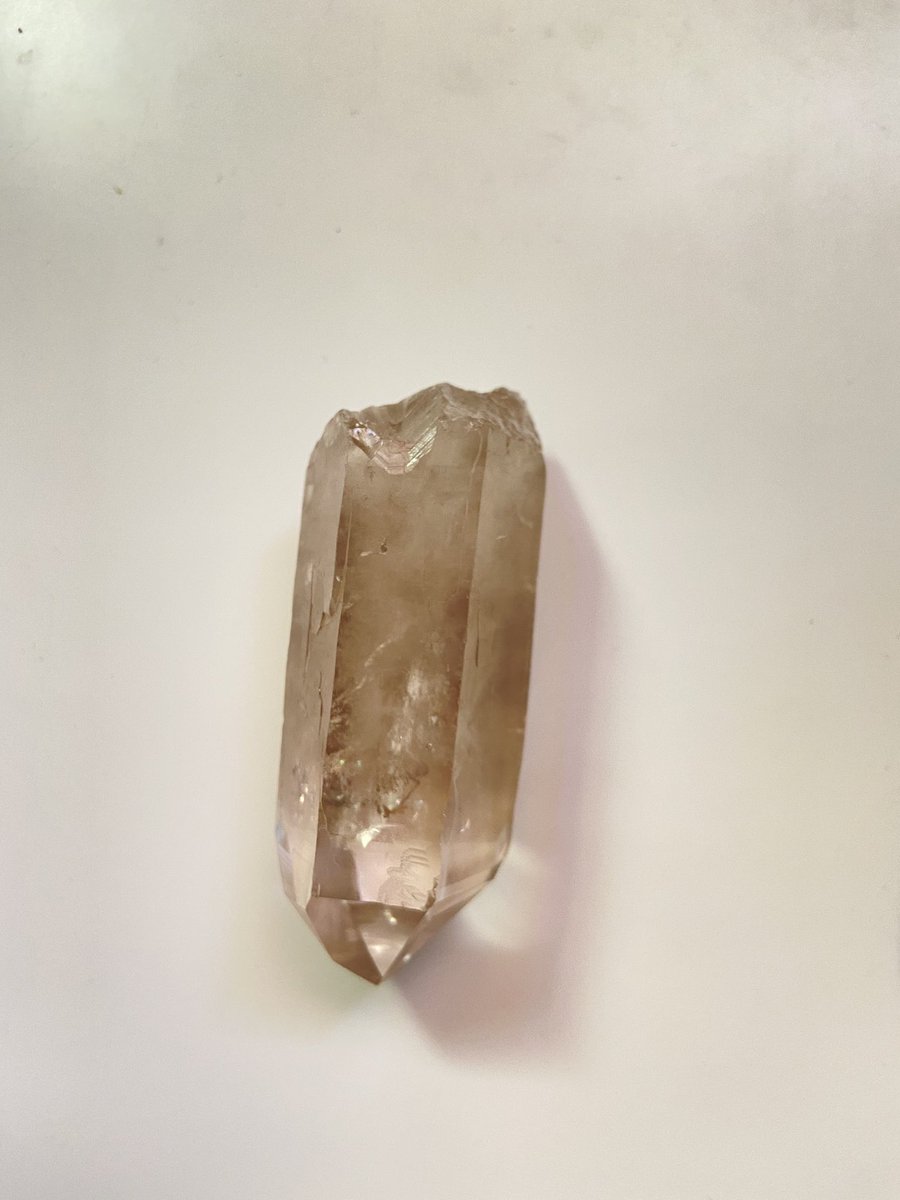 angelixluz's tweet photo. absolutely obsessed with my lumerian smokey quartz from dpscrystals. they have so many rare pieces. all of their crystals are handpicked from brazil and ethically sourced. if you mention “angeli” at their checkout, you’ll receive a free gift with your purchase ✨ https://t.co/PvjhtT2umZ