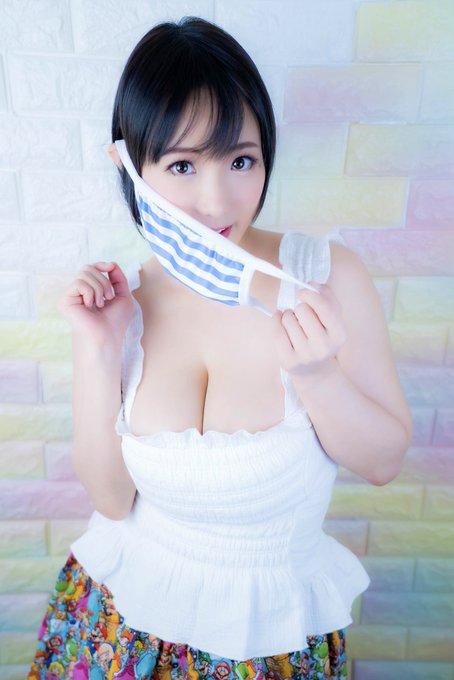 I enjoy wearing a mask.  今日はどれ着けよう🎵 https://t.co/sJEc32f33z