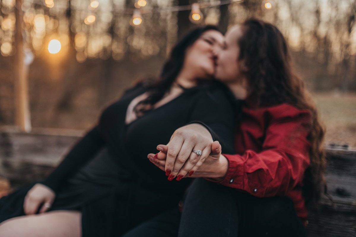 HannahBarritt's tweet photo. I GET TO MARRY MY BEST FRIEND 🥺❤️ https://t.co/9nRyZM8PmR