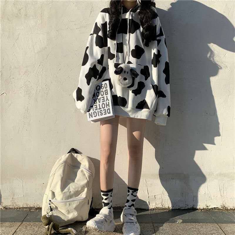 closetsocute's tweet photo. #พร้อมส่งของคุณวาฬ יִ
เสื้อฮู้ดน้องวัว กำลังฮิตเลยค้าบ น่ารักมากกก ต้องมีติดตู้แล้ววว 150฿ °
  ̱ Size อก46" ยาว27"
#เสื้อกันหนาว #เสื้อผ้าเกาหลี #เสื้อผ้าสไตล์เกาหลี #เสื้อผ้า #เสื้อแขนยาว #เสื้อฮู้ด #เสื้อสเวตเตอร์ https://t.co/6st3JmrG5A