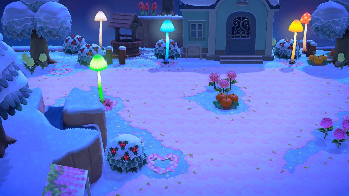 poutruby's tweet photo. my island in the winter https://t.co/CmutOtukYl