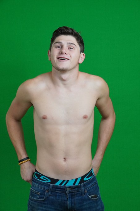 If I was to massage one of my straight buddies that are like a brother to me naked for an OnlyFans Video