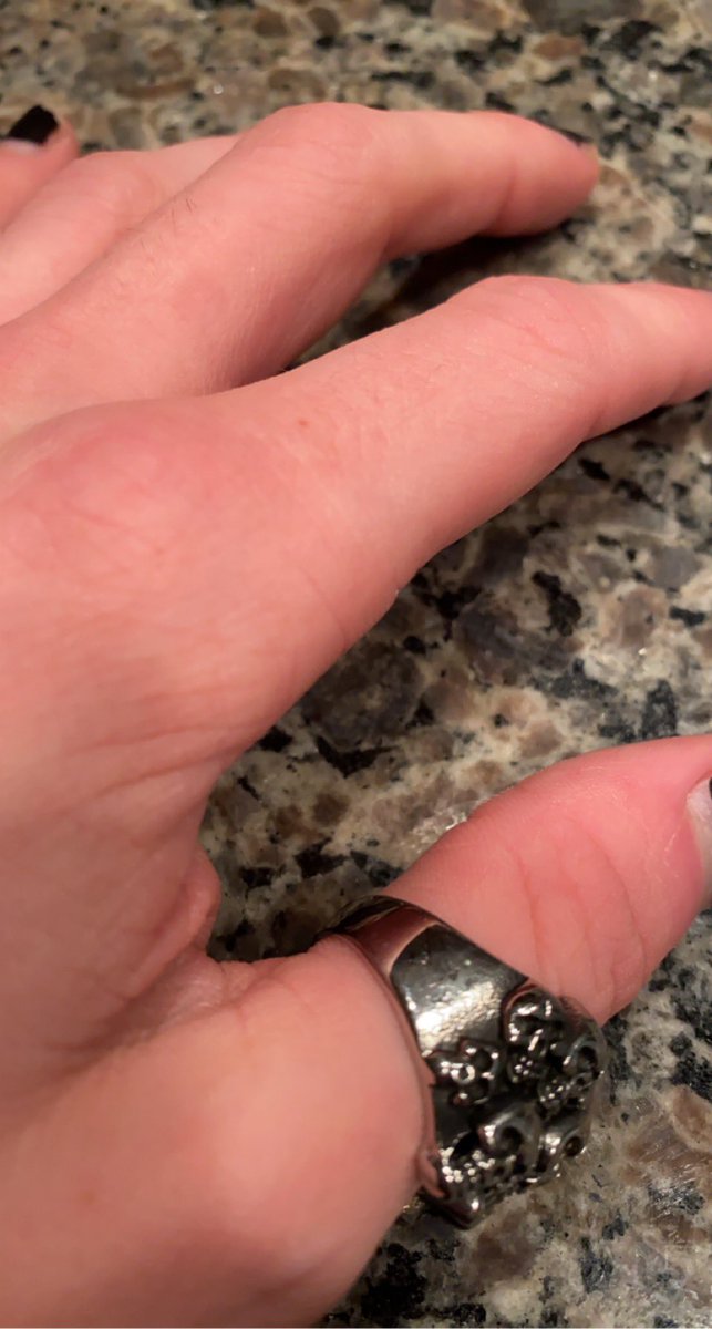 Dead_Beat_Drew's tweet photo. I need to redo my nails 🥺 #onlyhands #onlystrands #corpse #hands #ring https://t.co/bqDUopKZOR