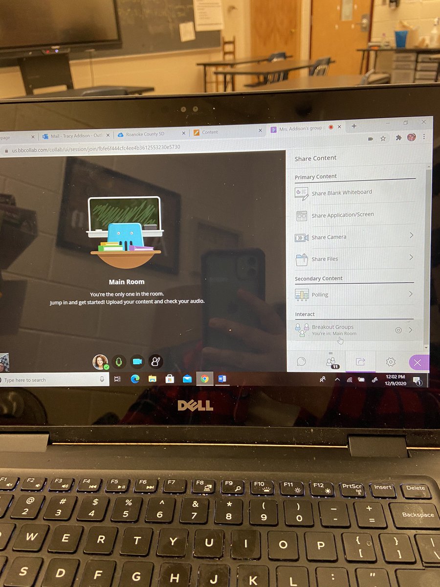 MrsAddisonsEng1's tweet photo. Happiness is kids ASKING for a Wednesday virtual meeting so they can work in their breakout groups on a project! #motivation @WBMS5 https://t.co/T2T4Pg4Gdm