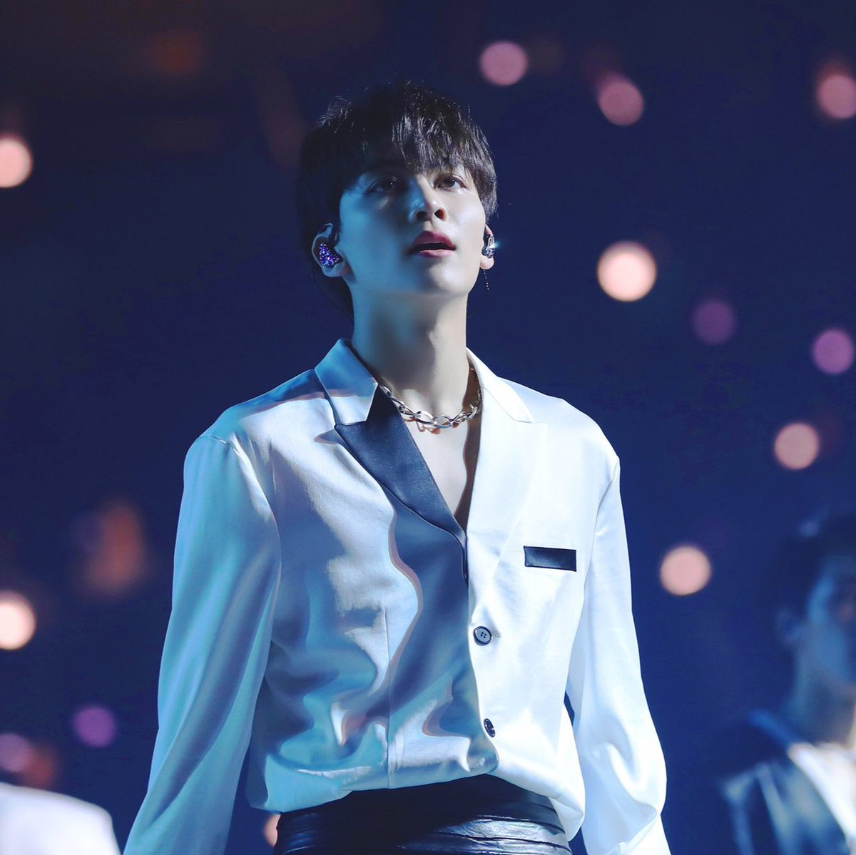 yoon jeonghan's hairstyle in each era - a very important thread