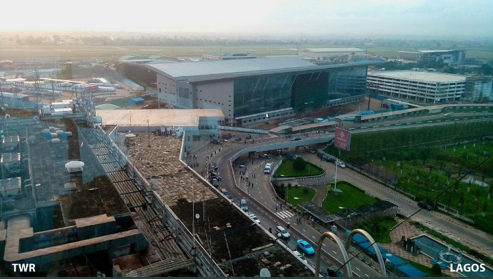 ajayidavid0811's tweet photo. This is the New Lagos International Mega Terminal. It is expected to commence operations by February 2021. The BRT bus system and Lagos Red light rail system will be linked to this terminal.

#ADAKS #TheSmartCity #GodBlessNigeria https://t.co/VKulaXzvD0