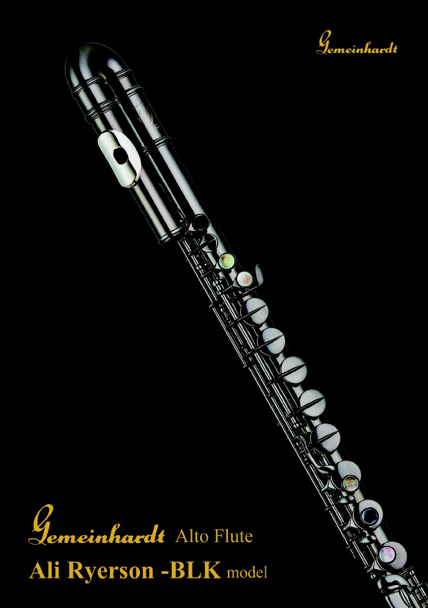 管楽器専門店 Brasstek ブラステック Brasstrk富山 本日フルートフェア最終日です ホルン吹きスタッフが ゲマインハート の ブラックアルトフルート に初挑戦してみました 真剣な眼差しと癖強すぎな立ち方 気になる方は是非遊びに来て