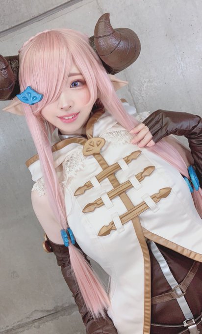 Twitterのコスプレ画像22