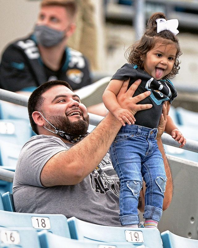 FanmoApp's tweet photo. Pure joy.

Start 'em young! 

(Photo: @rickwilsonphotography) https://t.co/AyHUk9oiLT