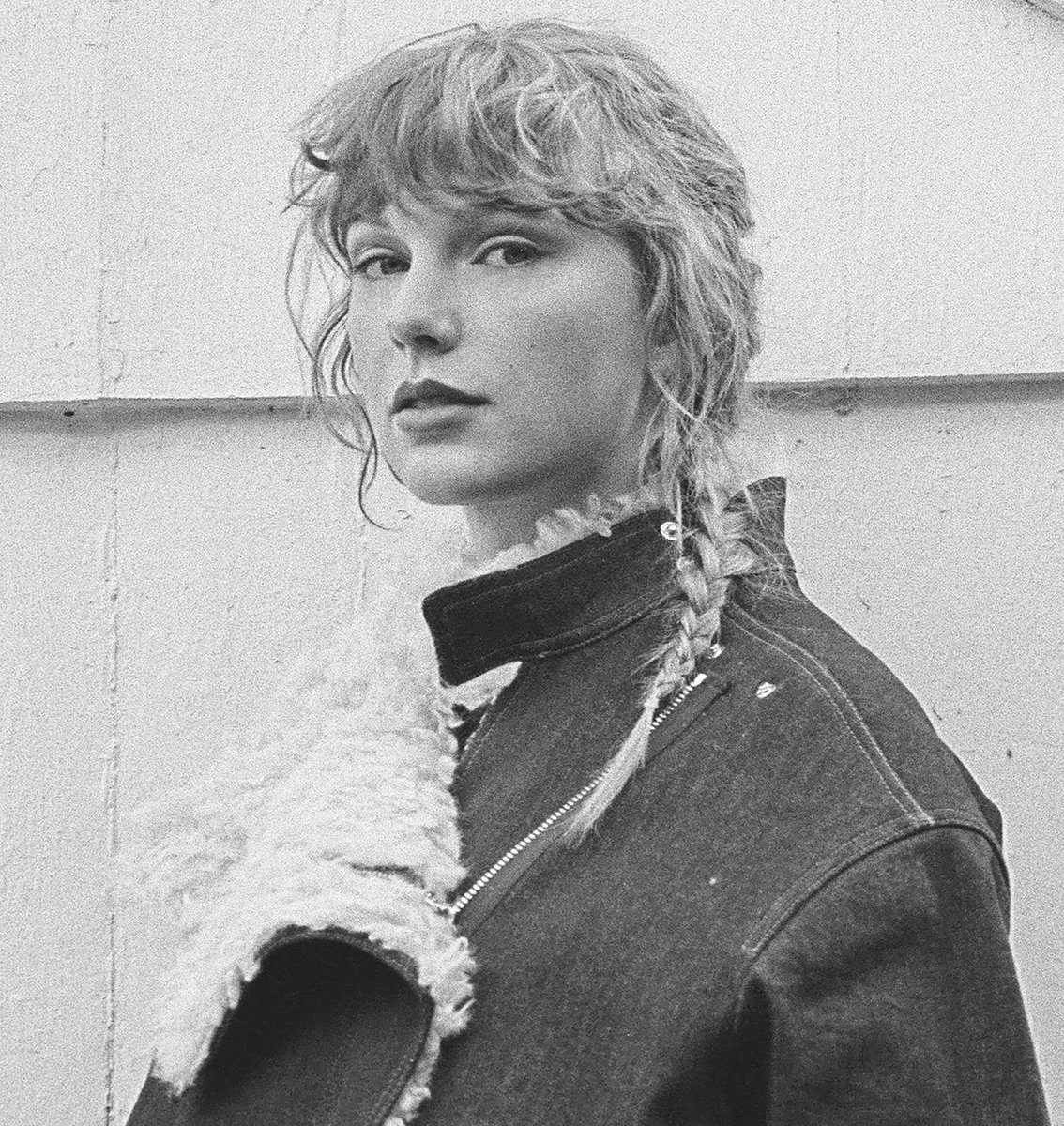 taymaliks's tweet photo. Para seus trinta e um anos, 31 vezes em que Taylor Swift foi a primeira mulher, ou artista no geral, a conseguir um feito; a thread ⚡

#HappyBirthdayTaylorSwift https://t.co/U867ABskF9