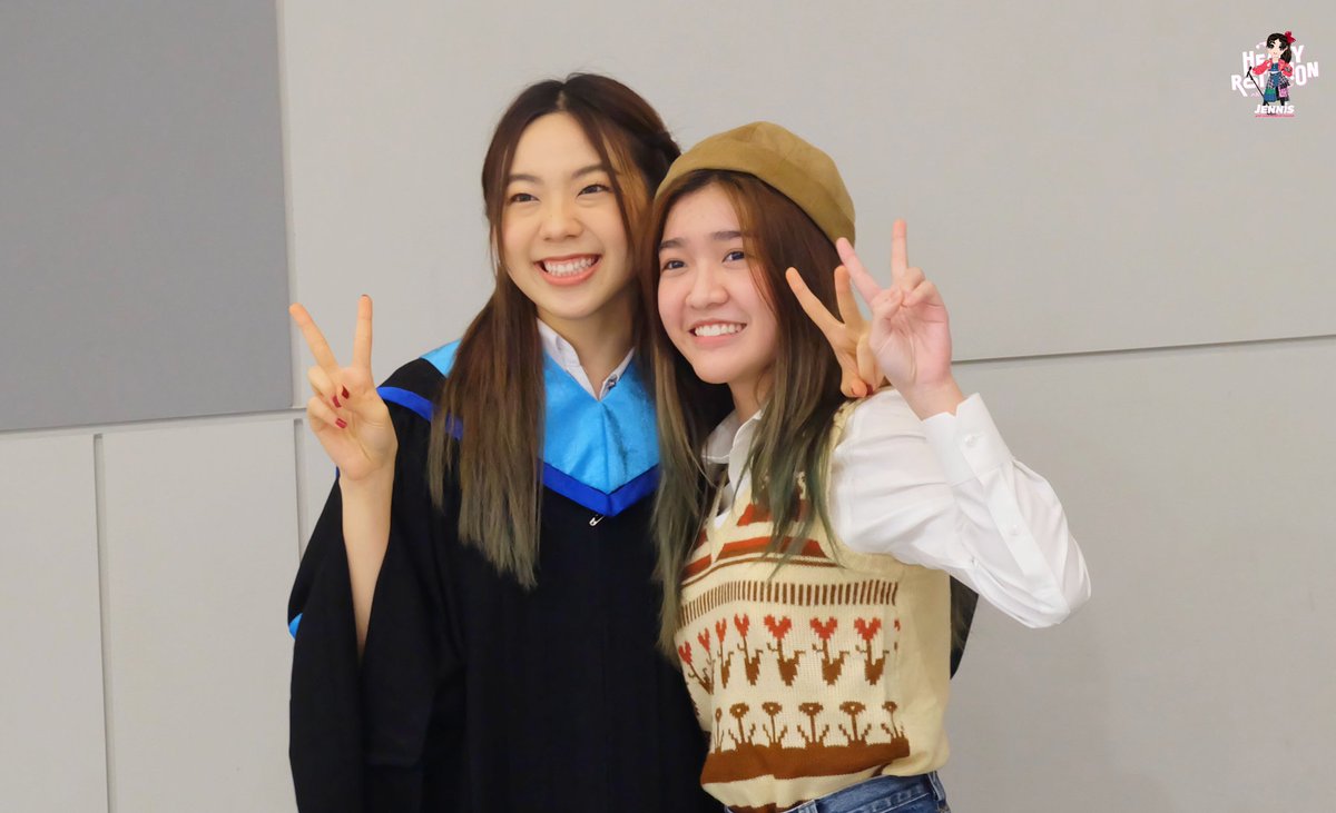 JennisFCTH's tweet photo. พิเต็น มาร่วมยินดีกับ พิปัญในวันรับปริญญา​ ด้วยน้าาาาา

✨🪐🐦🍃🌸👑
#Lyra 💫
#JennisBNK48
#JennisLYRA
#BNK48 https://t.co/qoDT9nvD0a