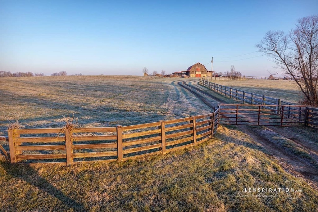 lenspiration's tweet photo. Just another view of the barn on the hill (story at link in bio)
--
Family-friendly photography training...www.lenspiration.com
--
#landscape #landscapephoto #landscapephotography #lenspiration #travelphoto #travel #homeschooltravel #homeschooled #homesc… https://t.co/KIPLjMkJBt https://t.co/GYGM6uupkF