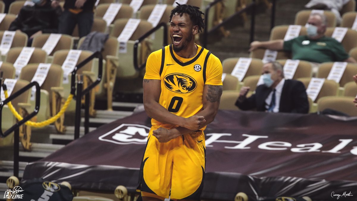 MizzouHoops's tweet photo. THREE IN A ROW!!!! https://t.co/FKDuuIpKWY