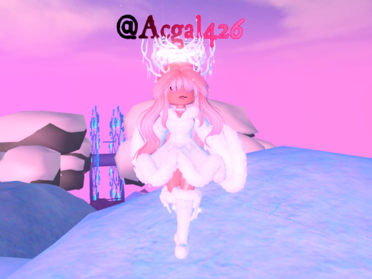 Nott0rixo's tweet photo. ♡ Winter/Christmas Giveaway ( Royale High ) ♡
1st- Valentines halo 2020
2nd- Winter Halo 2020
3rd- Valentines Halo 2019
4th-Parasol 2020
5th-Darling Valentina Set
6th-Winter Guardian Set

♡ Ends on December 25th ♡

♡ rules: follow me, retweet, like and tag a friend ♡ https://t.co/8d46ZEKUb4