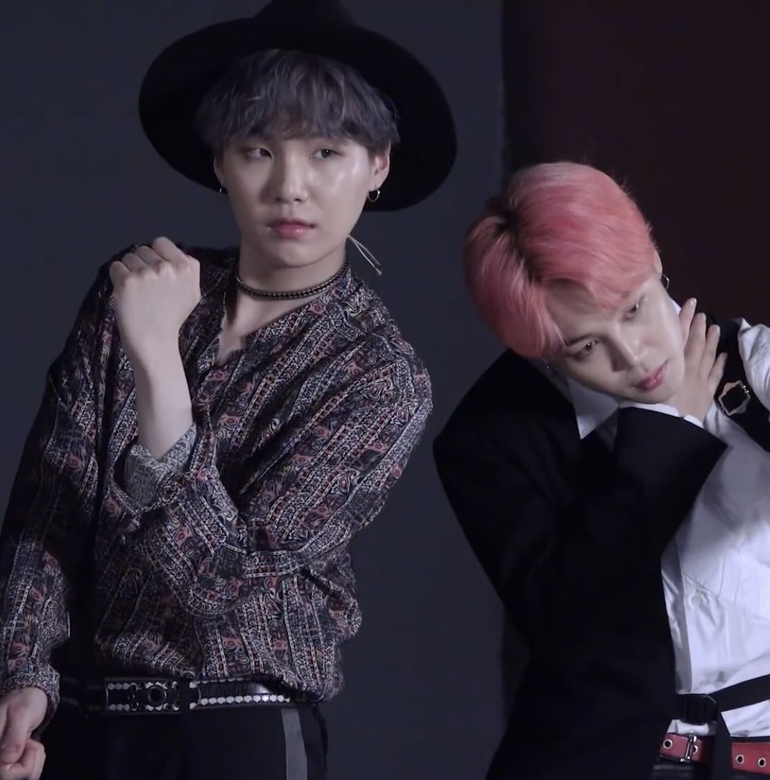 btsvno's tweet photo. #pals #gaypals #homosexuals #YoonMinIsReal https://t.co/C9OyTUSNg8