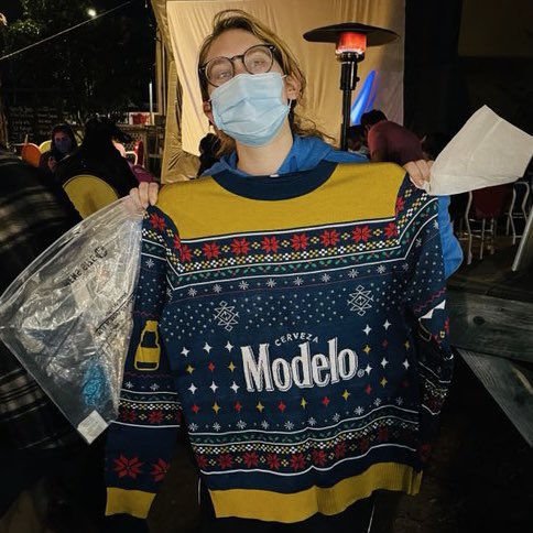 thefriendlyspot's tweet photo. Friends love @modelousa #UglySweaters! Looking good #bffs #friendlysaturday #GoSpursGo #collegefootball #local #southtownsatx https://t.co/vw6adahTiL
