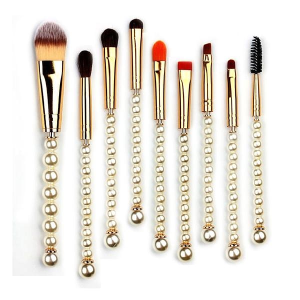 HOLLYWOOD'S BEST HOLIDAY GIFT BRUSH SET

$ 89.99

This faux pearl handled brush set is positively dreamy. Your vanity will thank you. 

#brushset #chrismastcomming #chrismastime #makeupartistsworldwide #makeuplookoftheday #makeupbrushesforsale