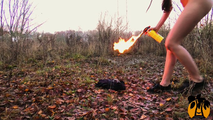 Burn clothes 😁 Video on onlyfans, link in bio https://t.co/B0Rw73QWi4<a href="/tag/model"class="tags"><span>#model</span></a><a href="/tag/camgirl"class="tags"><span>#camgirl</span></a><a href="/tag/chaturbate"class="tags"><span>#chaturbate</span></a><a href="/tag/miaamahl"class="tags"><span>#miaamahl</span></a>