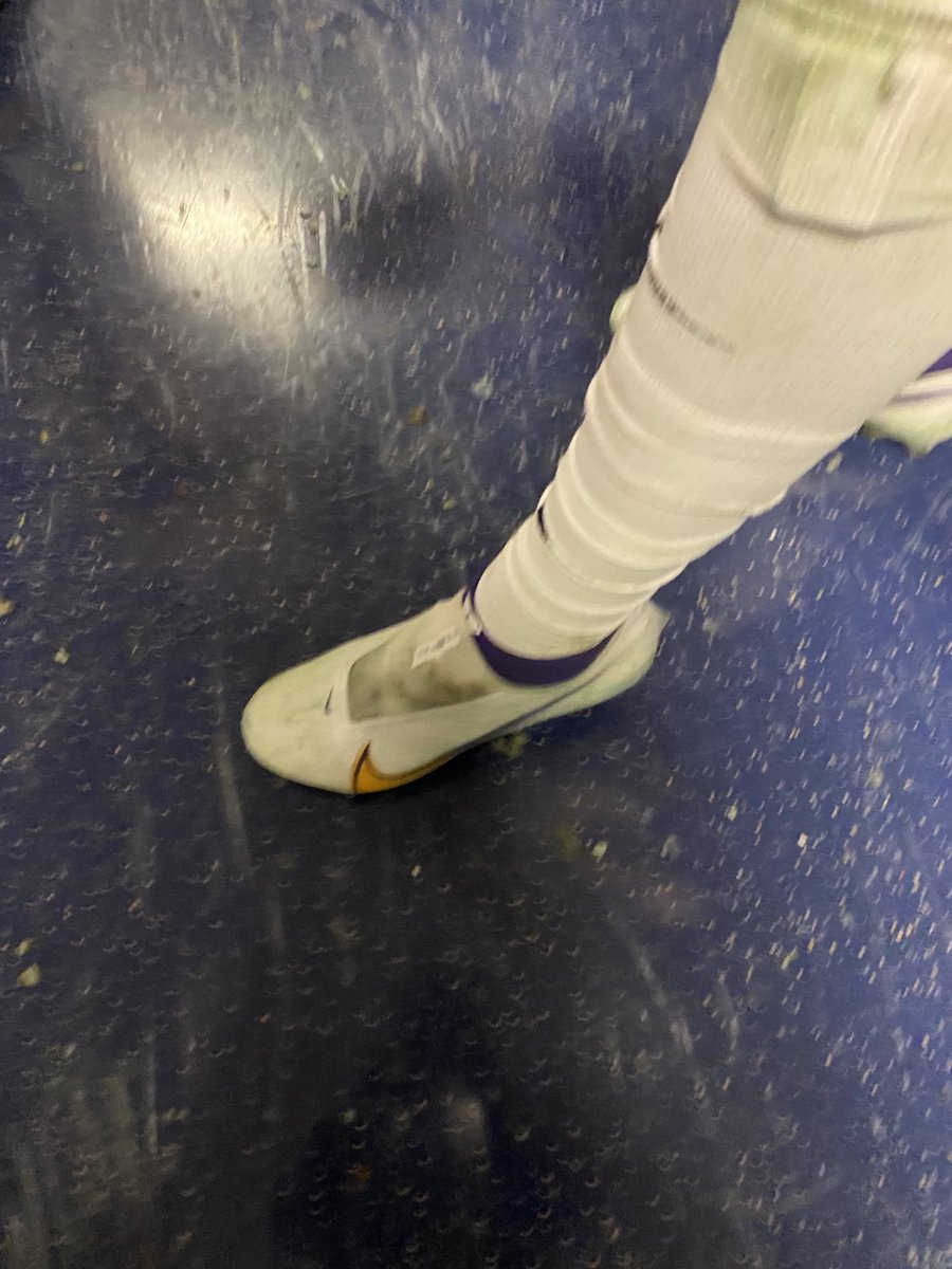 The cleat that kept the ⁦<a href="/LSUfootball/">LSU Football</a>⁩ game-winning drive alive. #LSU
