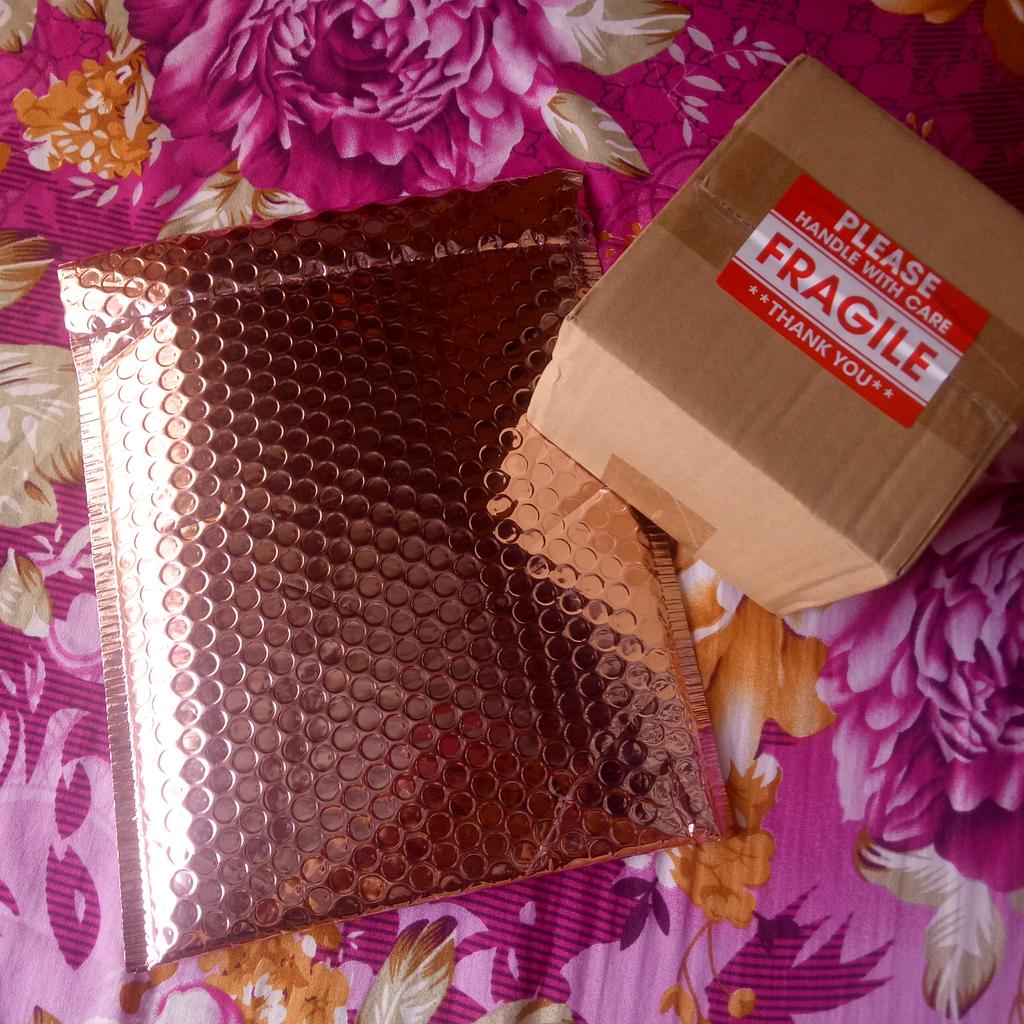 arohablink_cl's tweet photo. Received Lisa Day Kit from the cancelled cupsleeve event by @luvvblackpink @BlinksWithLuvv Thanks! ☺️ https://t.co/O9u1HckJmK