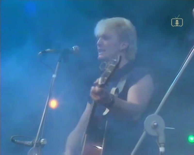 veloninos's tweet image. Great to see that performance of Tennessee Rock ‘N’ Roll from 1981 on @TalkingPicsTV #Runaround this morning! #ShakinPyramids 👍