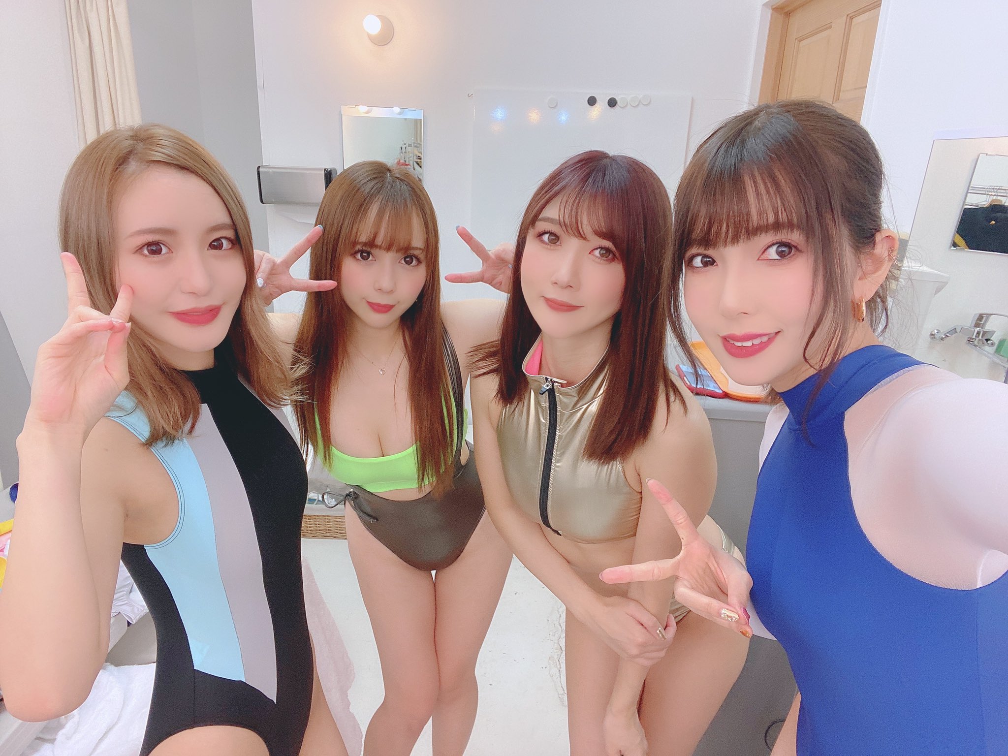 波多野結衣　競泳水着 ティーパワーズ×リアライズ撮影会に起こしくださった皆様ありがとうこざいました！🥰 楽しかったです！！ 競泳水着撮影会でしたが楽しんでいただけましたか？😊  スタッフさん、ひびやん、るーちゃん、さりなちゃんも1日ありがとうこざいました ...