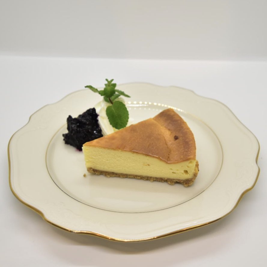 喫茶かなで いつも喫茶かなでにご来店ありがとうございます 喫茶かなでの定番メニュー紹介 第一弾です No 1 ベイクドチーズケーキ お店で丁寧に焼いた酸味のあるチーズケーキにお好みでホイップクリームと手作りブルーベリーソースと一緒にお 喫茶かなで いつも喫茶かなでにご来店ありがとうございます 喫茶かなでの定番メニュー紹介 第一弾です No 1 ベイクドチーズケーキ お店で丁寧に焼いた酸味のあるチーズケーキにお好みでホイップクリームと手作りブルーベリーソースと一緒にお
