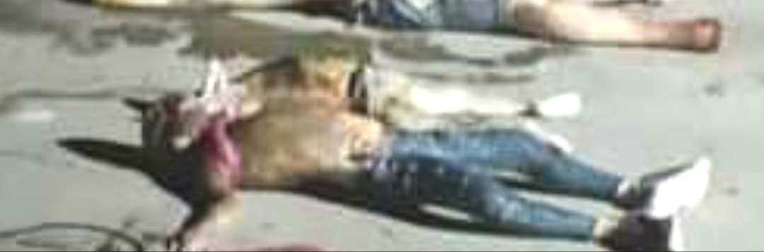 TAMARA_SUJU's tweet image. #Mundo. De un lado, Alan, el niño Sirio q murió ahogado cuando su familia huía d la guerra civil en Siria. La foto, estremeció al mundo. Del otro lado, dos niños Venezolanos ahogados, cuando su familia Huía de la NarcoTirania Criminal de Nicolas Maduro. La Indignación es la misma