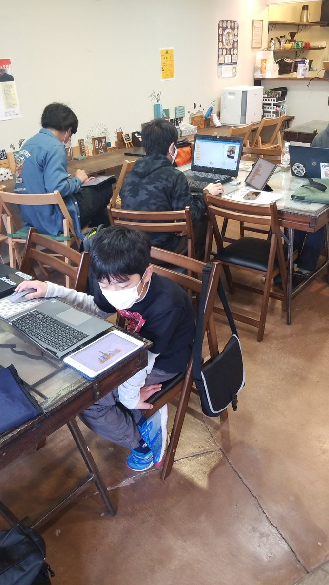 coderdojo3no0's tweet image. CoderDojo三の丸　開催中です✨
#CoderDojo