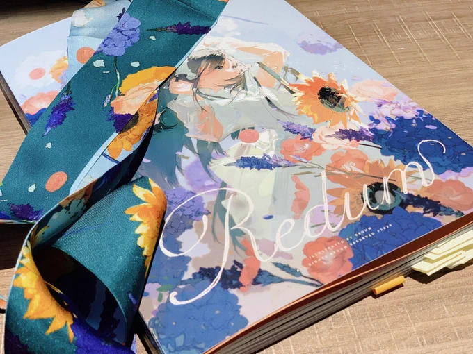 日本のフォロワーの皆様へのご報告です!来年の1月に私のオリジナル画集をつくります。日本でも販売できるように色々準備しています。フルカラー102ページの本になります。2年間ほどんとの作品を収録されています。購入希望については軽くアンケートをとらせて頂きたいと思います! 
