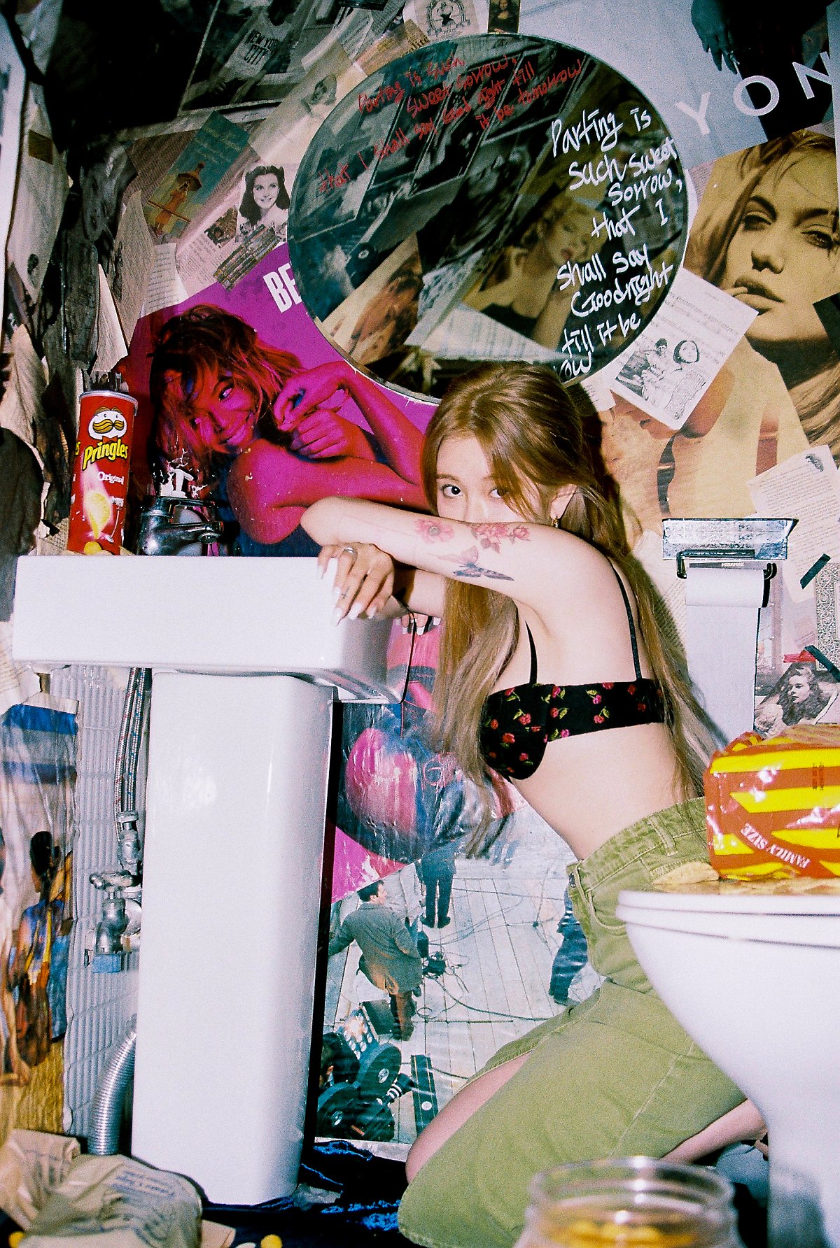 EpGCSbSUwAA3khy?format=jpg&name=large