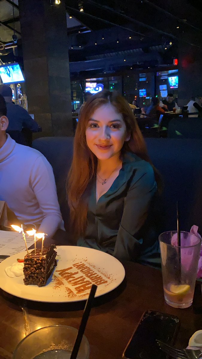 cruzem10's tweet photo. Happy birthday to the baddest I know ❤️ I love you so much Jackie, I wish everyone had a friend like you In their lifetime. You are truly amazing in all ways . Happy 20 years young 🥂✨ https://t.co/h7qpwxAsH1