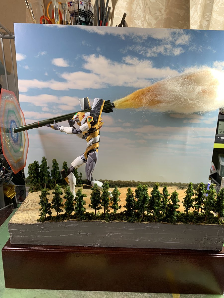 RG エヴァンゲリオン初号機&零号機　ジオラマ完成品 ミサイル先端に、初号機に付属していたATフィールドをくっつけて、RG