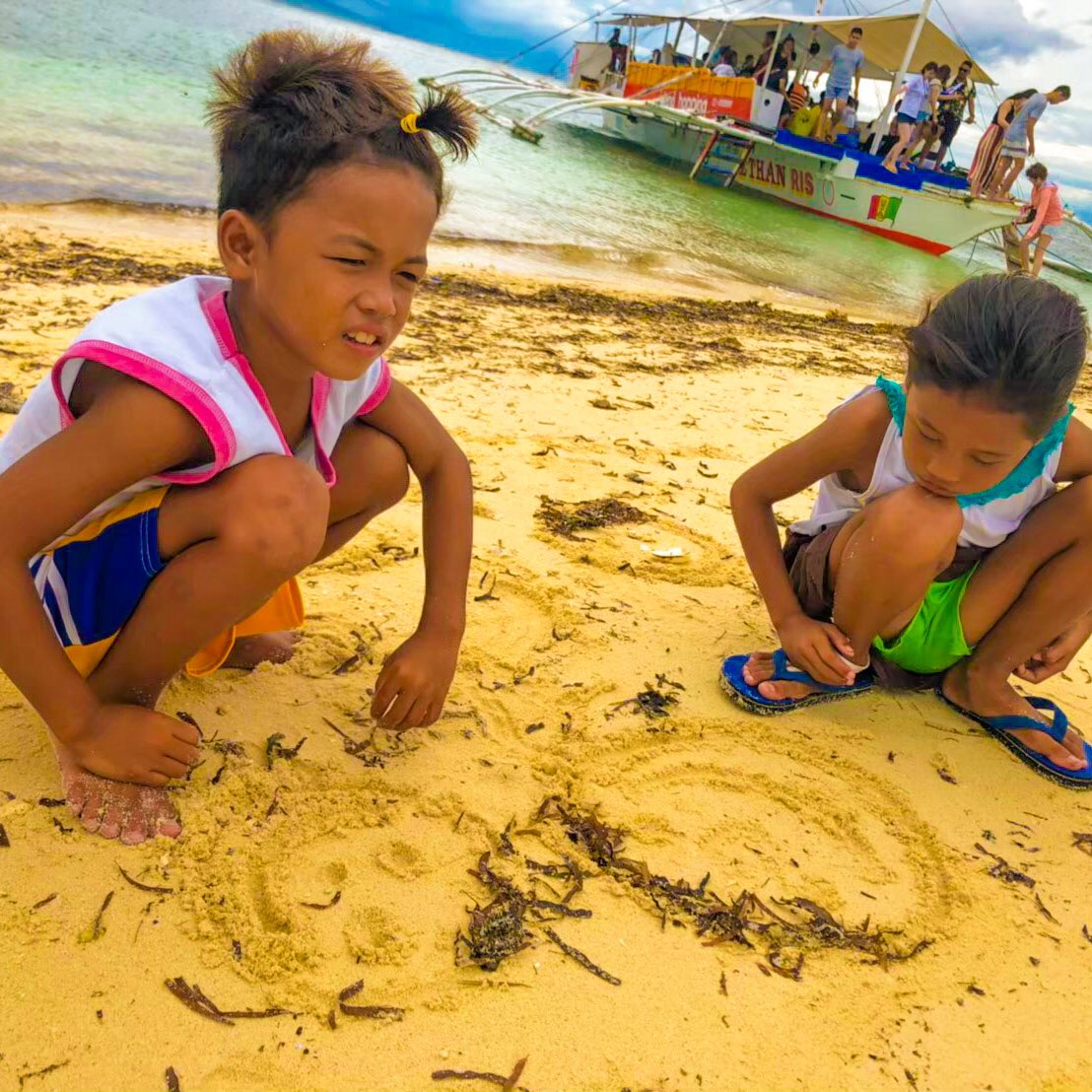 pina_talk's tweet photo. Cebu has never run out of places to go and explore. 
The Island of Cebu has long been known for owning a long list of white sand beaches. https://t.co/ZlQszlCIHl