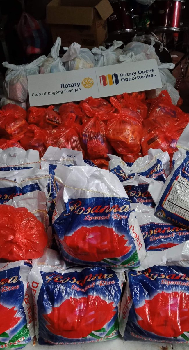 RACBS3780's tweet photo. Prepared 100 packs of goods to be donated to Brgy. Bagong Silangan, Quezon City

#RACBS
#D3780
#Serviceaboveall
#RotaryClubofBagongSilangan https://t.co/iJjPuWNSBg