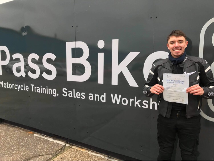 PassBike's tweet photo. Congratulations to Dean, Lorraine, Ben, Jace, Jayden, Mason and Miles on Passing Module 2! Enjoy the big bike shopping guys and gals! Well done to Matthew, Billy, Dean, Jace, Carla on passing module 1 this week! #passedwithpassbike #newbiker #basildondtc https://t.co/HBEx47NAVI