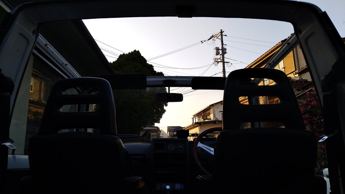 jacen028's tweet photo. 冬なんでね、オープンですよオープン。
#ジムニー
#幌
#JA71C https://t.co/UIi7XNpOlm