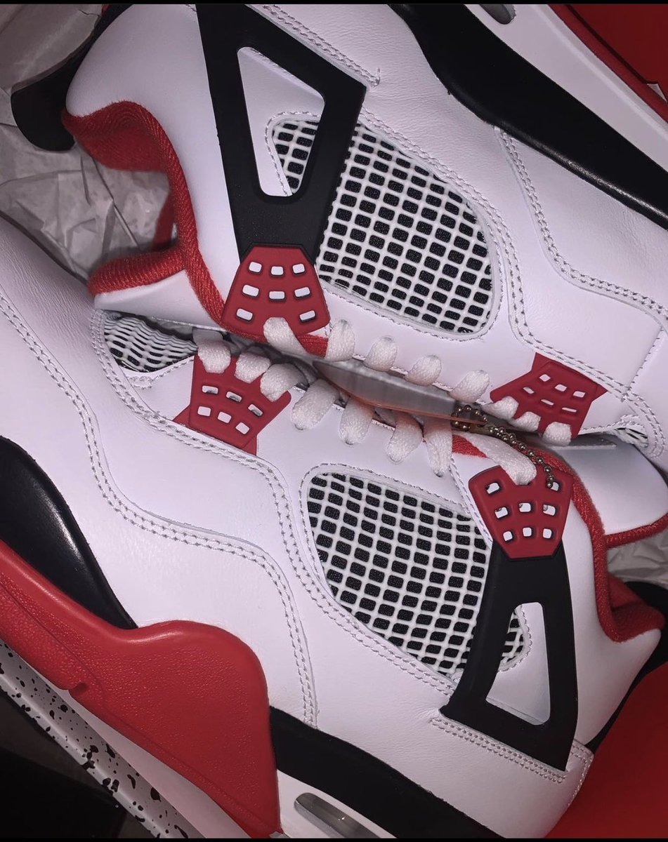 footactionplug's tweet image. FIRERED 4s ARE NOW AVAILABLE 200$ ALL SIZES AVAILABLE PLEASE BE CASHAPP READY FOR PURCHASE TODAY!!