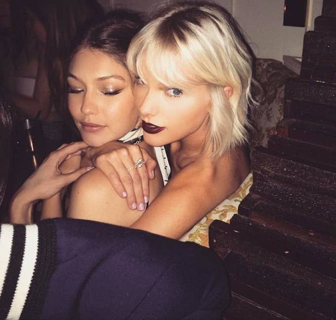 Ninitommo94's tweet photo. #taygi
#HappyBirthdayTaylor
Una gran amistad que sinceramente me encanta 👯♀️ https://t.co/0DCmP46atY