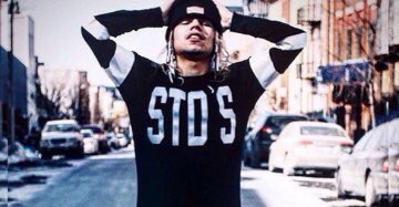 Mind you 69 was a big tumblr boy before he blew up. Now suddenly he was a big time blood  his whole persona and swag is staged come ON wake UP