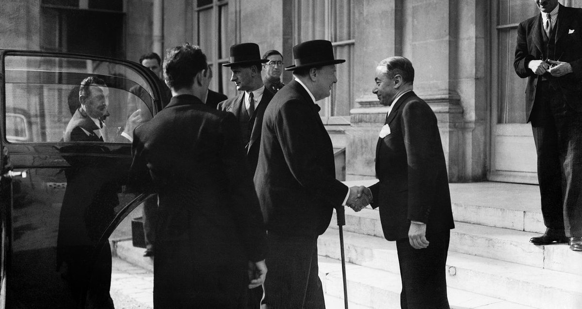 Les Anglais ne pouvaient compter que sur leur suprématie navale pour survivre. L’hypothèse de la main mise de l’Axe sur la flotte française signifiait l’arrêt de mort du Royaume. Churchill proposa au gvt Reynaud puis à Vichy que la flotte rallie les Etats-Unis ou l’Angleterre