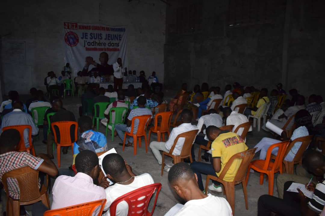JeunesJel's tweet photo. Samedi 13 décembre 2020, les jeunes Leaders de Ensemble de la Tshangu, Q.Mpasa s'approprient la Campagne : Je suis jeune, j'adhère dans Ensemble pour la République.Parti Cher au Présd @moise_katumbi Merci Tshangu. @SalomonKalonda @andy_ledia @Franciskalombos @OlivierKamitatu https://t.co/dy2gREJvHv