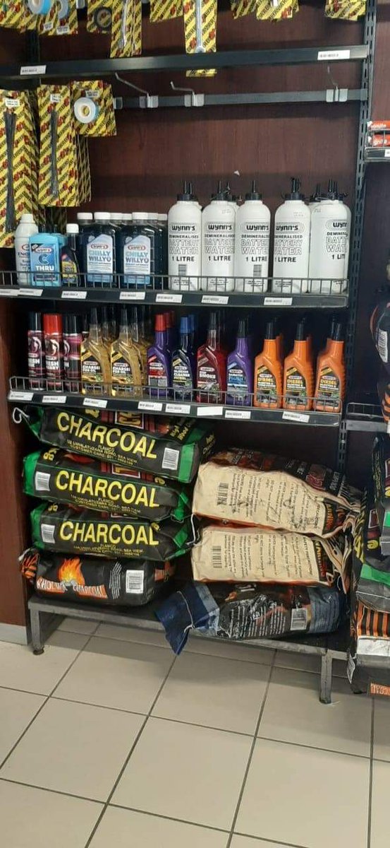 KhathiHoldings's tweet photo. Gaining Brand presence in a Garage is a difficult task, but once you are in, you still have to fight for space on the crowded shelves #KuBird
#Simpintshile
#StayFocused
#TheHustleContinues
#KhathiCharcoal
#TownshipBrands
#BuyLocal
#GrowingWithUs
#KZNDoingBusiness https://t.co/IXBdQp5JcR