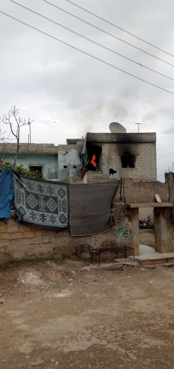 Mahmoud_H_Mosa's tweet photo. Clashes are between #Zinki and #Shamia brigades in #Jindires in #Afrin, #Aleppo countryside, and at least 5 were injured, a house and a car were burned. https://t.co/VkbUnWhIso