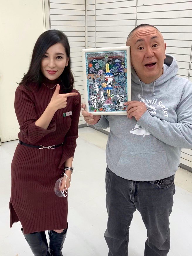 タレントの松村邦洋さんが、東急ハンズ三宮店に御来店🙌 絵を受け取っ