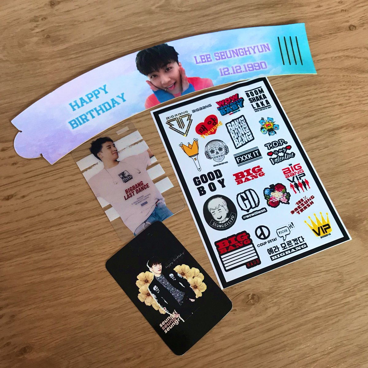 VipSurabaya's tweet photo. AYO AREK SUROBOYO ORDER DI GRABFOOD/GOFOOD CAFE JALAN KOREA BUAT DAPETIN CUP SLEEVE DAN MERCH INI.
CEPAT KEBURU ABIS. OKE! 🖤 https://t.co/iUfadzbVQD