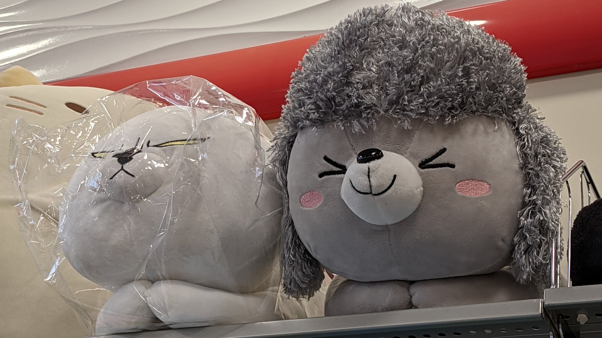 Yuppo しまむら行ったら 犬猫の抱き枕 売ってたー めっちゃかわいい めっちゃカワイイ めっちゃ可愛い 連れて帰ってきちゃった あ 娘へのクリスマスプレゼントです 犬と猫どっちも飼ってると毎日たのしい 呪術廻戦 のあとにやってる しま Yuppo しまむら行ったら 犬猫の抱き枕 売ってたー めっちゃかわいい めっちゃカワイイ めっちゃ可愛い 連れて帰ってきちゃった あ 娘へのクリスマスプレゼントです 犬と猫どっちも飼ってると毎日たのしい 呪術廻戦 のあとにやってる しま