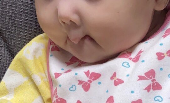 とあるオトンの刀剣乱舞 下唇を吸ってる時のワンシーンです